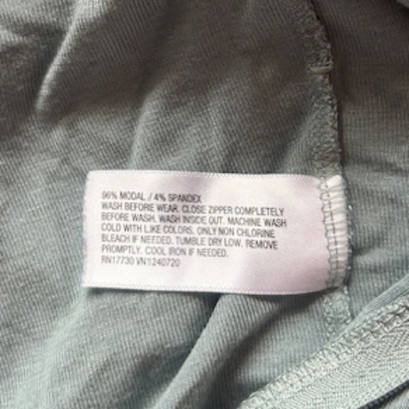 Cloud Island zip up baby body suits - 0-3 months (x2) - Picture 5 of 5